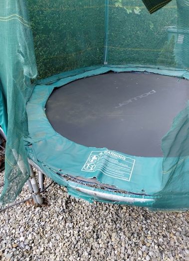 Trampoline