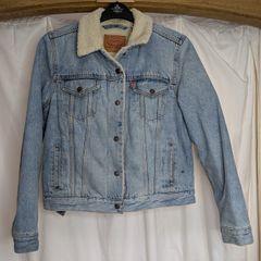 Levi's Women's Sherpa Trucker Denim Jacket Size Large