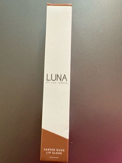 Luna lip gloss "jasper nude"