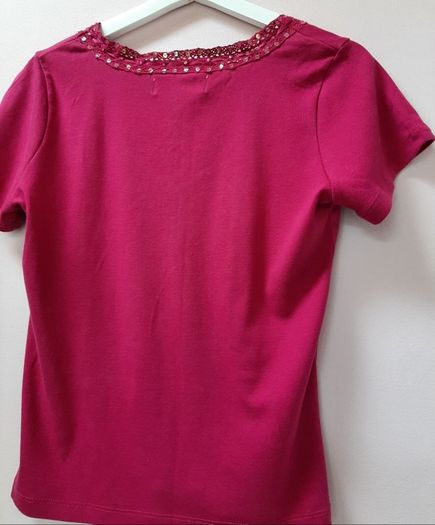 top short sleeves nice bead detail around neck