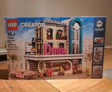lego modular 10260