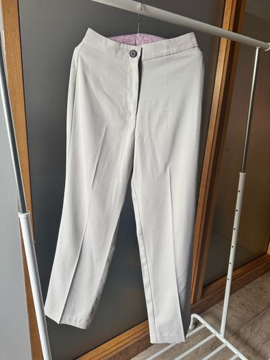 NEW Vero Moda beige trousers Size S
