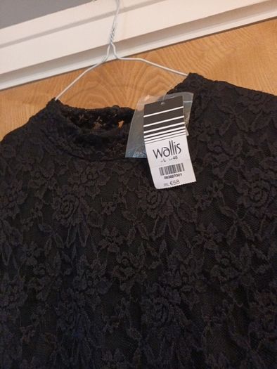Wallis  Black  Dress.  S.L - 16.    B.N.W.T.