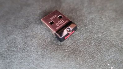8 GB Micro USB Flash Drive