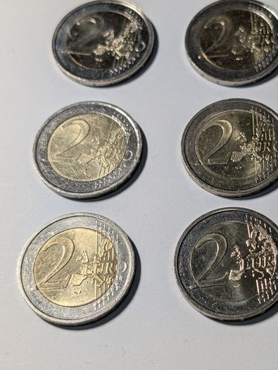 Date run of 2 Euro Irish Coins