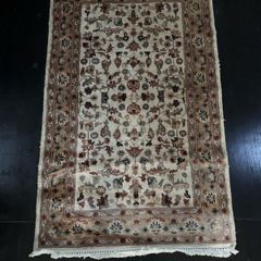 Hand-Knotted Fine Pakistani Wool & Silk Rug (127cm x 79cm)  - Soft Pastel Tones