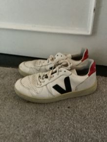 Ladies VEJA trainers size 6 used