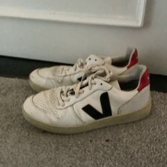 Ladies VEJA trainers size 6 used
