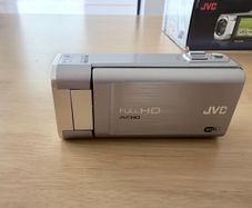 JVC digital camcorder HD Everio GZ-VX715