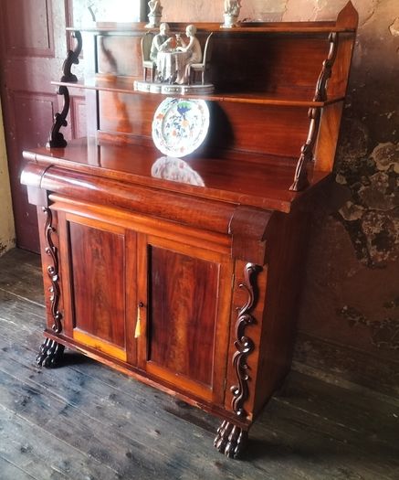 William IV mahogany Side Cabinet