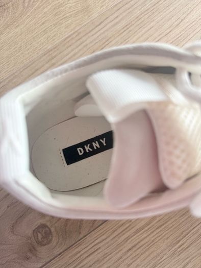 DKNY Rachy white chunky runner