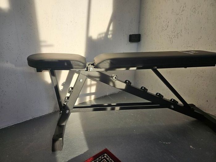 weight bench