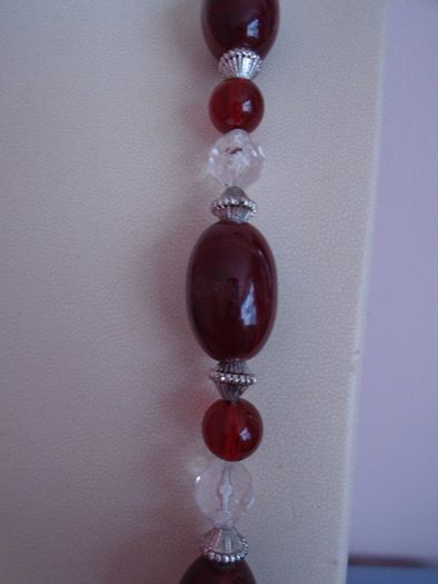Long necklace,Jewellery,Red necklace
