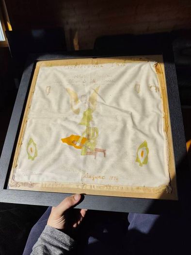 Monuntjoy hanky