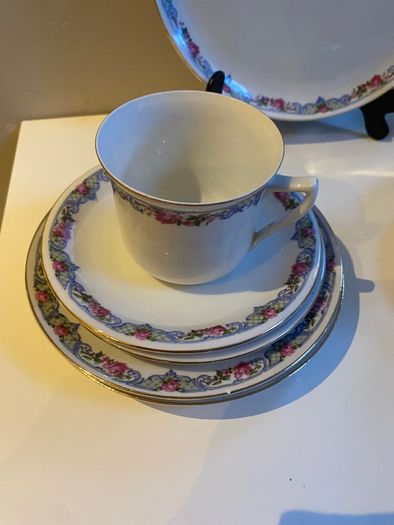 Pretty Vintage continental  tea set