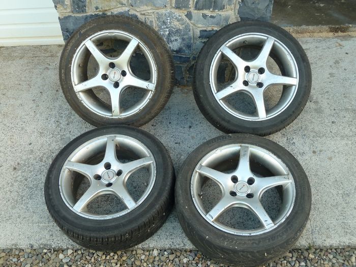 Alloys & Tyres