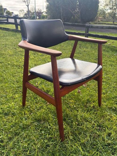 Dining arm chair