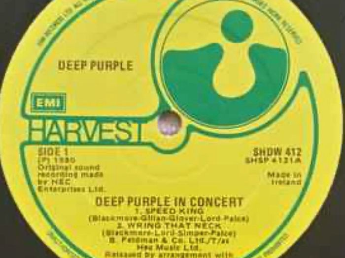 DEEP PURPLE in concert live original double vinyl record. Vinyl is near mint. Sleeve is vg with signs of wear on spine