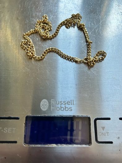 18ct Gold Chain 10g 50cm stamped 750
