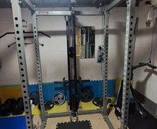 squat rack