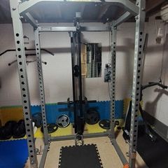 squat rack