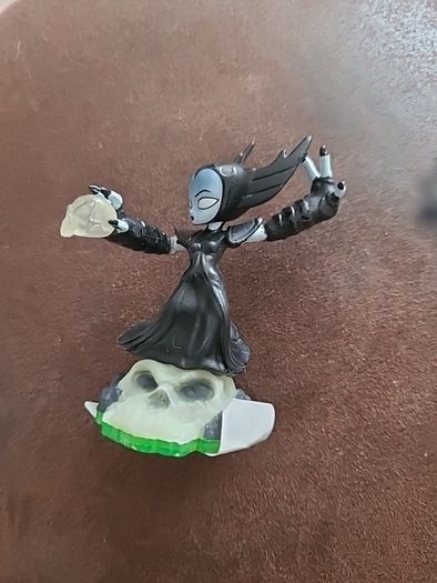 SKYLANDERS   Postage Available