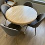 Kitchen Table extendable and 4 chairs Image 4