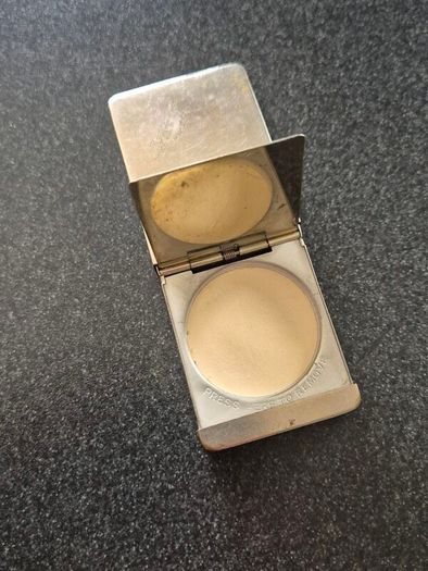 Vintage Seville London Compact