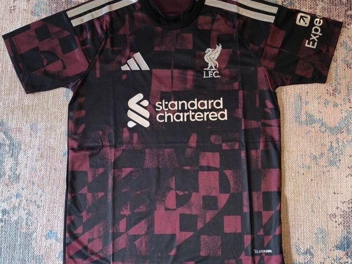 Liverpool away kit season 26/27