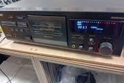 TEAC V1050 Stereo cassette deck