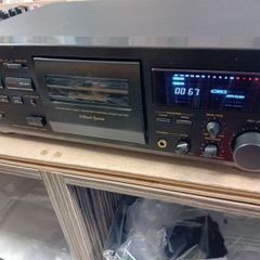 TEAC V1050 Stereo cassette deck