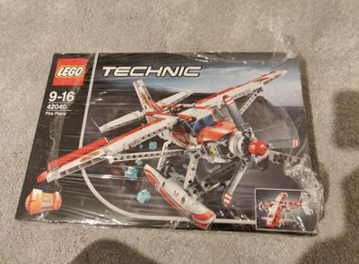 New Lego Technic 42040 Fire Plane (Retired/Discontinued)
