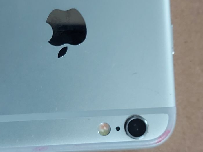 Apple Iphone 6s, White, 32GB, Battery Life 83 percent, Excellent condition