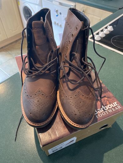 Barbour boots size 9