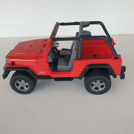 Bruder red jeep international