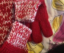 scarf and glove set new without tags