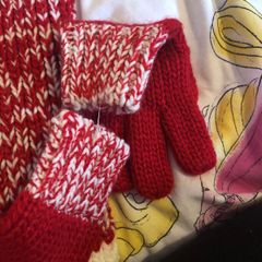 scarf and glove set new without tags