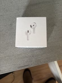 Fake airpods 4