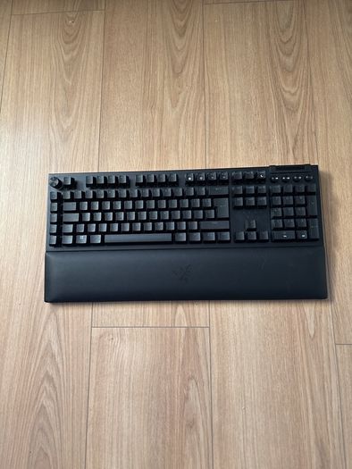 Razer blackwidow v4 pro -gaming keyboard