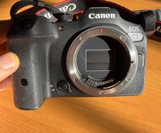 Canon EOS R7 + Sigma 24-105mm + Accessories