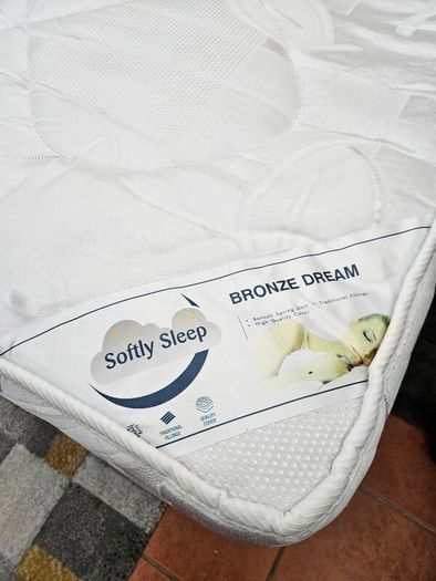 Almost - New King Size Bed w/ Mattress, Headboard & 2 Storage Drawers Included