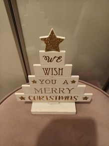 Shabby chic wooden christmas tree