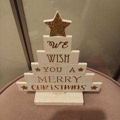 Shabby chic wooden christmas tree