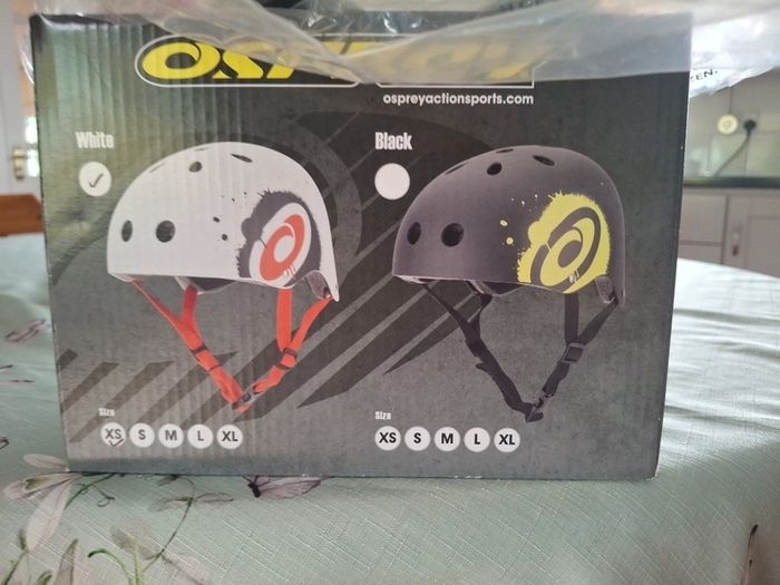 XS childs skate helmet