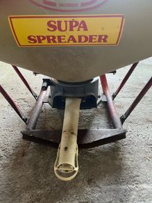 Abbey Supa Spreader - fertiliser spreader