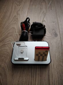 Apple ipod docking station