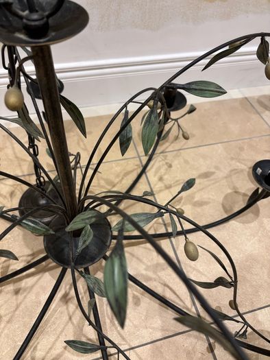 2 chandeliers / ceiling lights