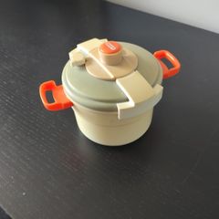 Plastic toy Tefal pot