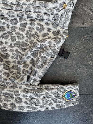 Artipoppe Zeitgeist Light Grey Leopard Baby Carrier