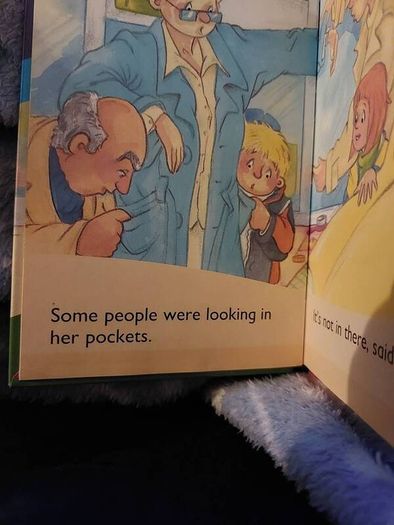 Toy Story ;  rare activity book  (2157)